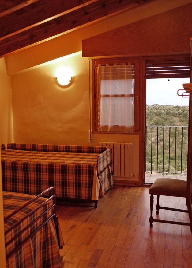 Bilanayur Hotel Alberuela de la Liena Buitenkant foto