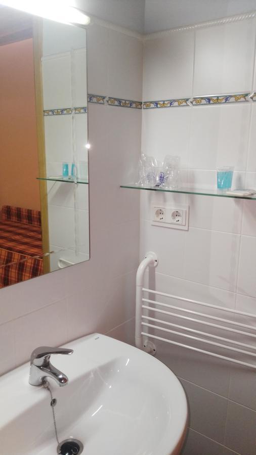 Bilanayur Hotel Alberuela de la Liena Buitenkant foto