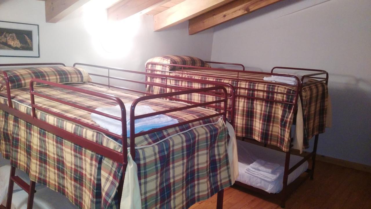 Bilanayur Hotel Alberuela de la Liena Buitenkant foto