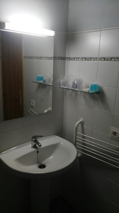 Bilanayur Hotel Alberuela de la Liena Buitenkant foto