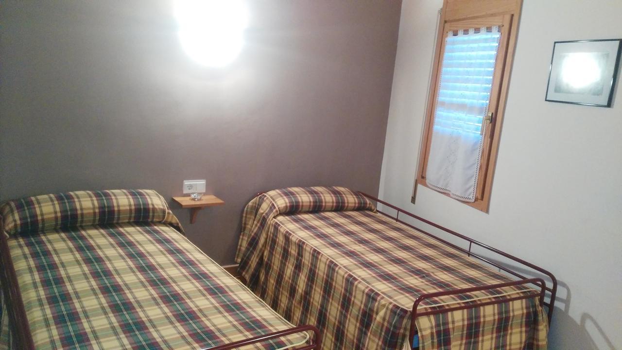 Bilanayur Hotel Alberuela de la Liena Buitenkant foto